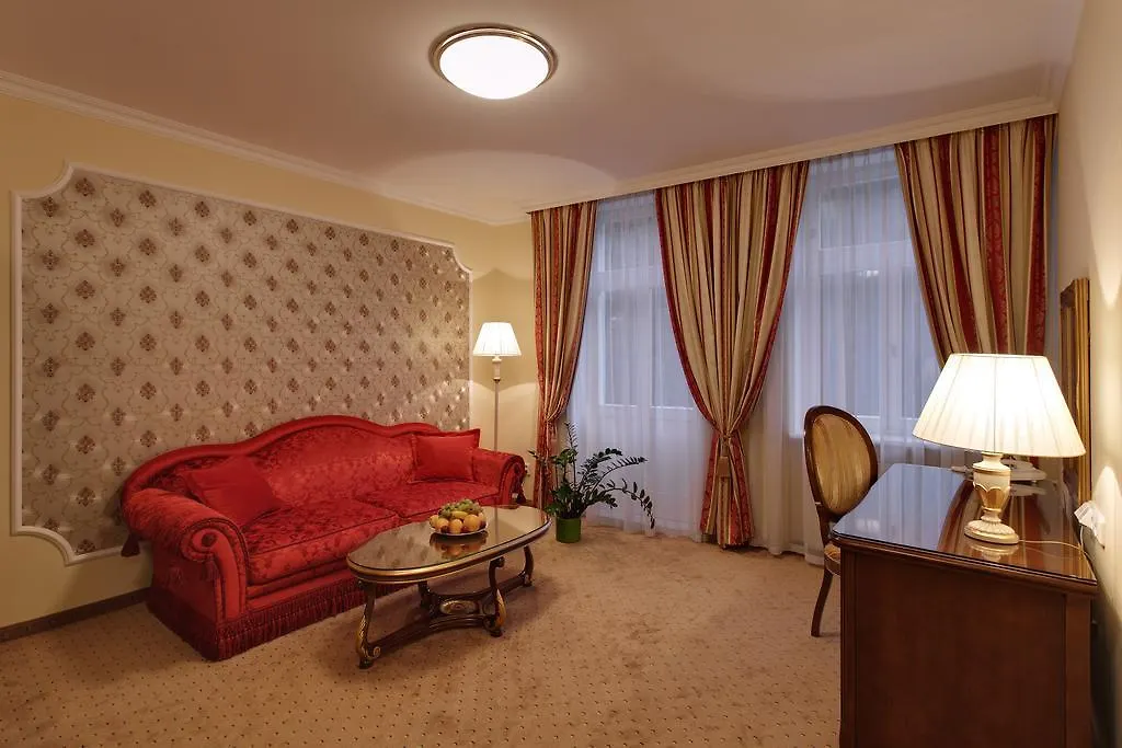 Hotel Saint Petersburg Karlovy Vary 3*,  République tchèque