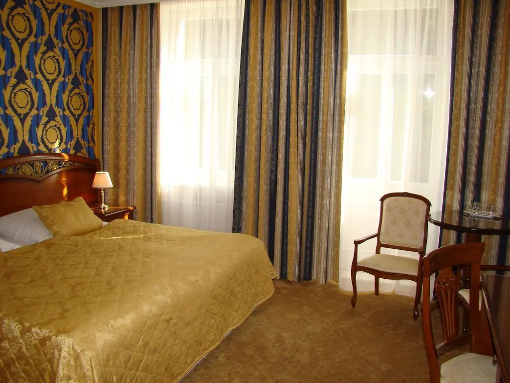 Hotel Saint Petersburg Karlovy Vary 3*,